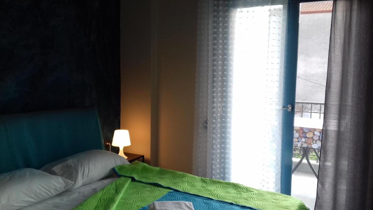 Kostas Family Rooms Stavros  Eksteriør billede
